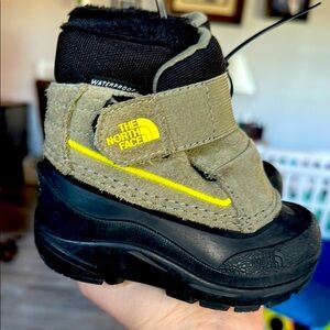 The North Face Kids Waterproof Boots - Black and Tan